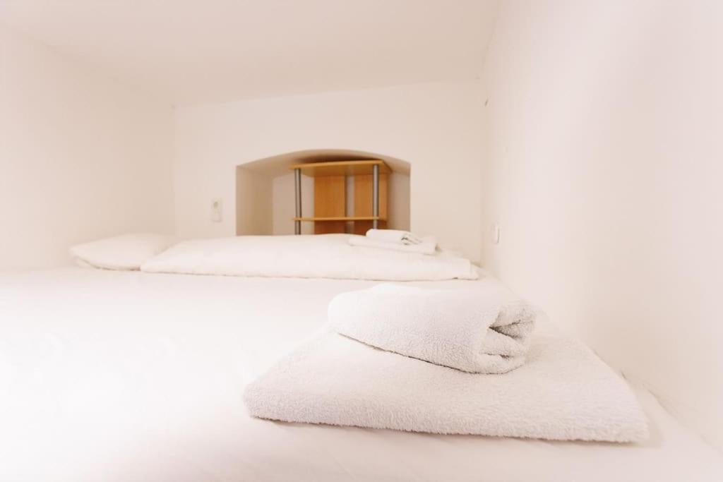 Urban Capsule Apartment - Near Mariahilfer Strasse Vienna Luaran gambar