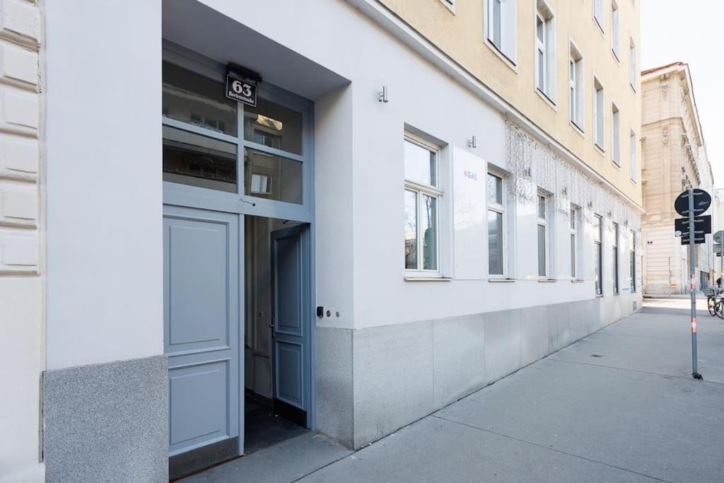 Urban Capsule Apartment - Near Mariahilfer Strasse Vienna Luaran gambar