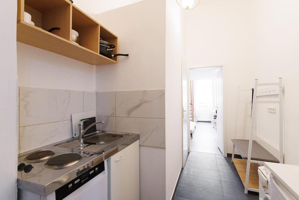 Urban Capsule Apartment - Near Mariahilfer Strasse Vienna Luaran gambar